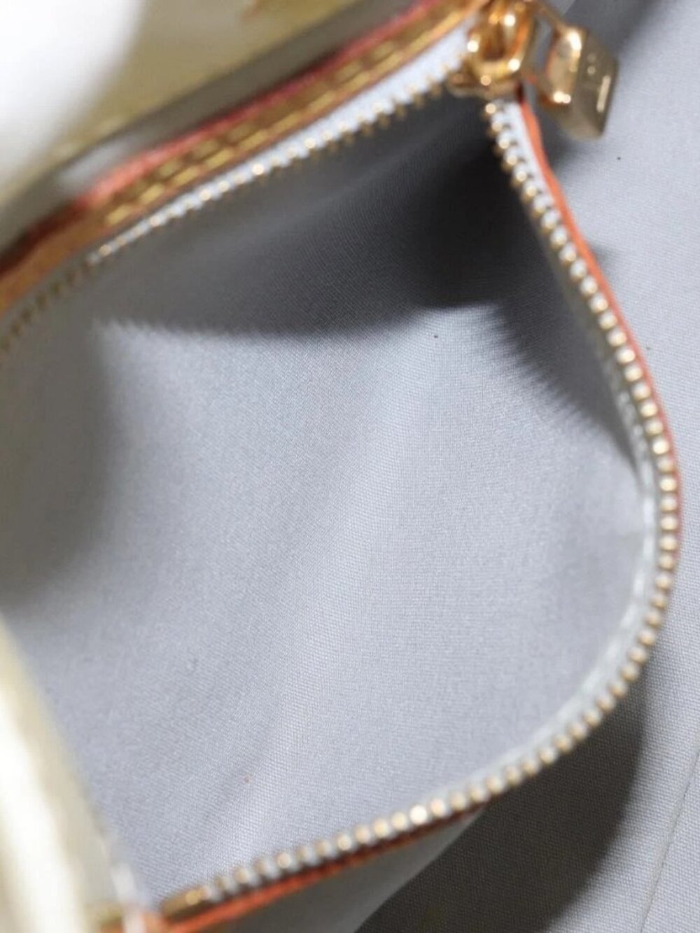 LOUIS VUITTON Monogram Vernis Reade PM Hand Bag Gris M91145 LV Auth ep13110 - Picture 13 of 16